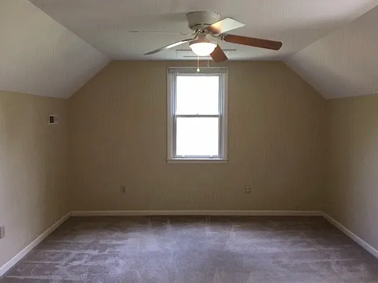 1524 Pinkerton Rd — Photo 4