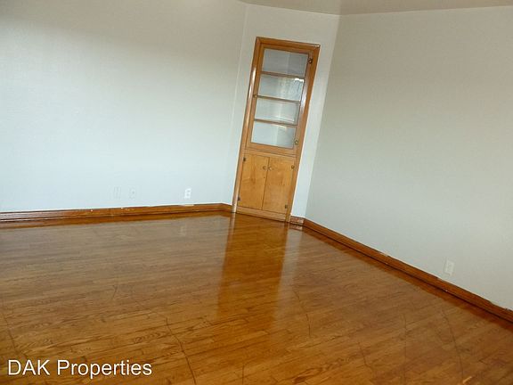 4th image of 5541 N Teutonia Ave APT 11