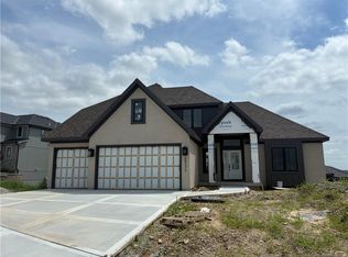 2331 NW Palisades Dr, Riverside, MO 64150