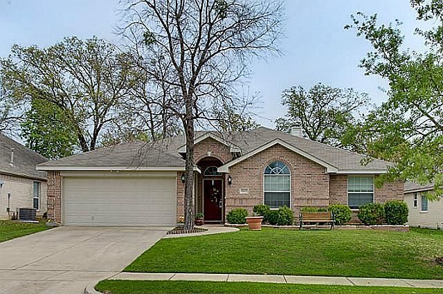 1st image of 517 Oakbrook Dr
