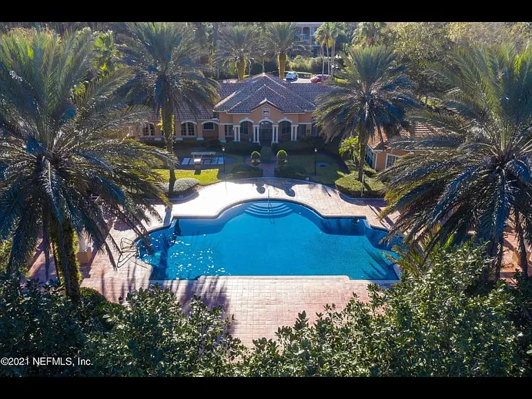 510 Florida Club Blvd — Photo 6