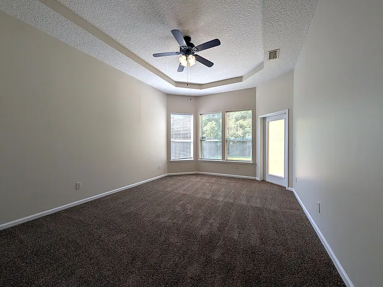 5190 Johnson Lake Ct — Photo 8