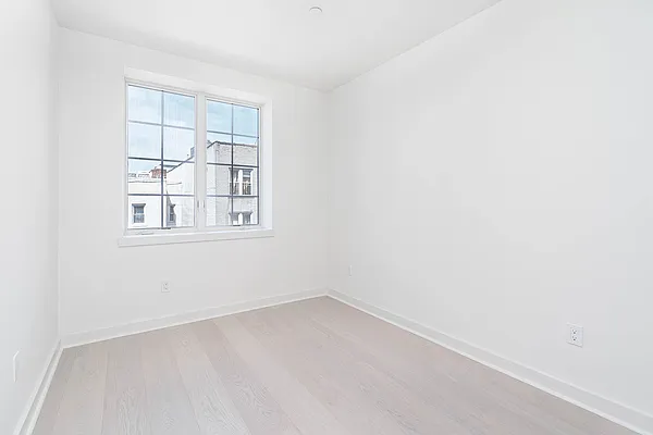 Rented by Modern Spaces | media 21