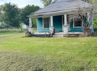 810 W 2nd St, Pittsburg, KS 66762