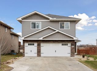 9338 Golden Pond Ln N, Monticello, MN 55362