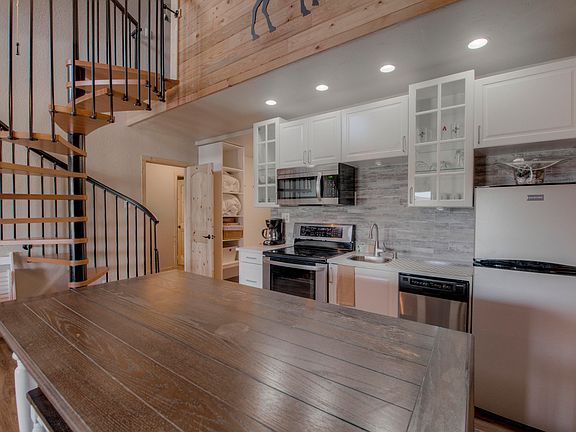 5th image of 62927 Us Highway 40 #321-323/32