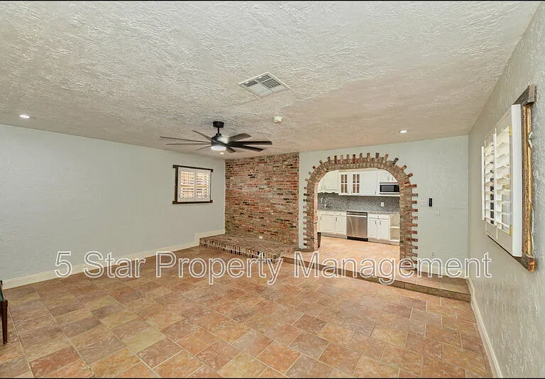 3030 Aurora Ave — Photo 28