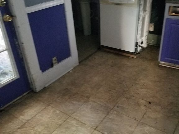 2nd image of 717 N 5th St