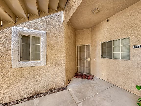 2nd image of 1823 Cutlass Dr #1823