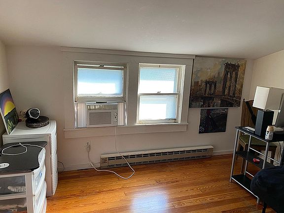 3rd image of 1207 Main St