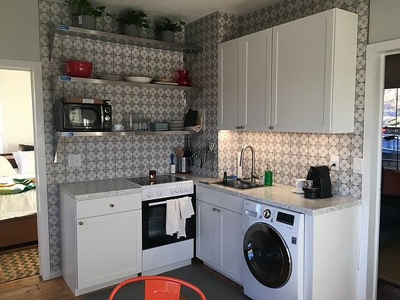 2nd image of 163 Main St APT 1