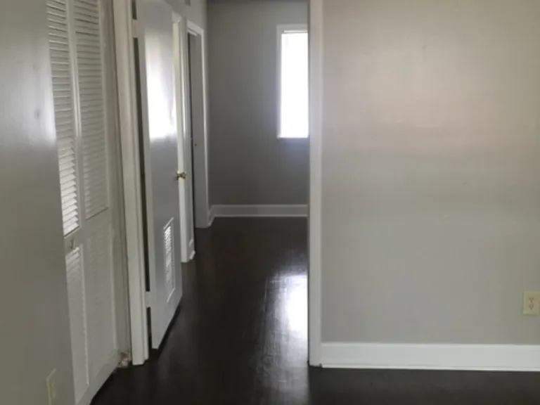LVR with Coat Closet_12292020