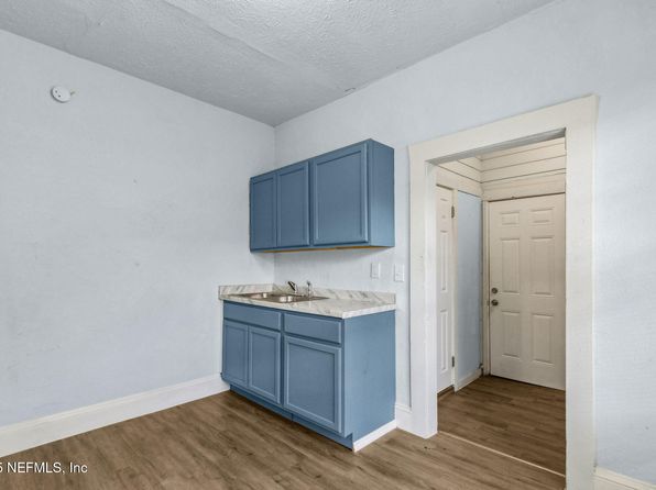 jacksonville-florida-154611322 picture