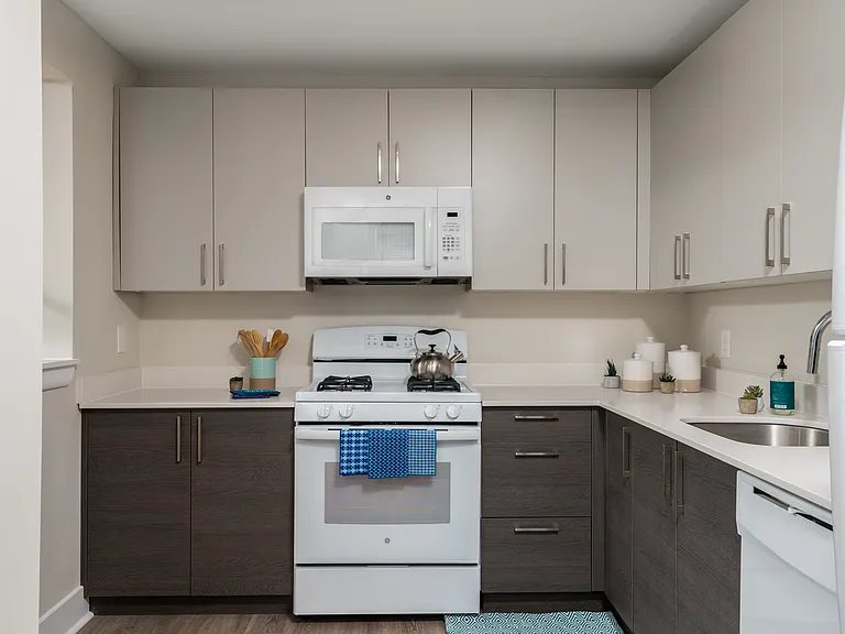 8221-23 Elberon Ave #4 — Photo 3