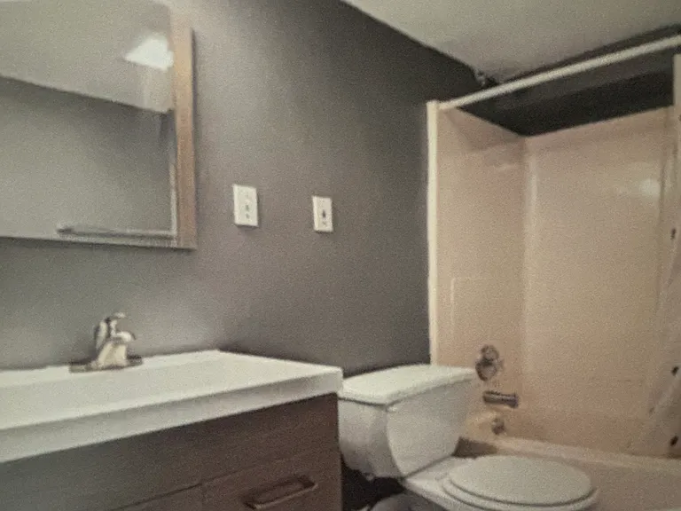 1464 Sproule Ave — Photo 8