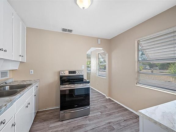 5th image of 5055 3rd Ave S