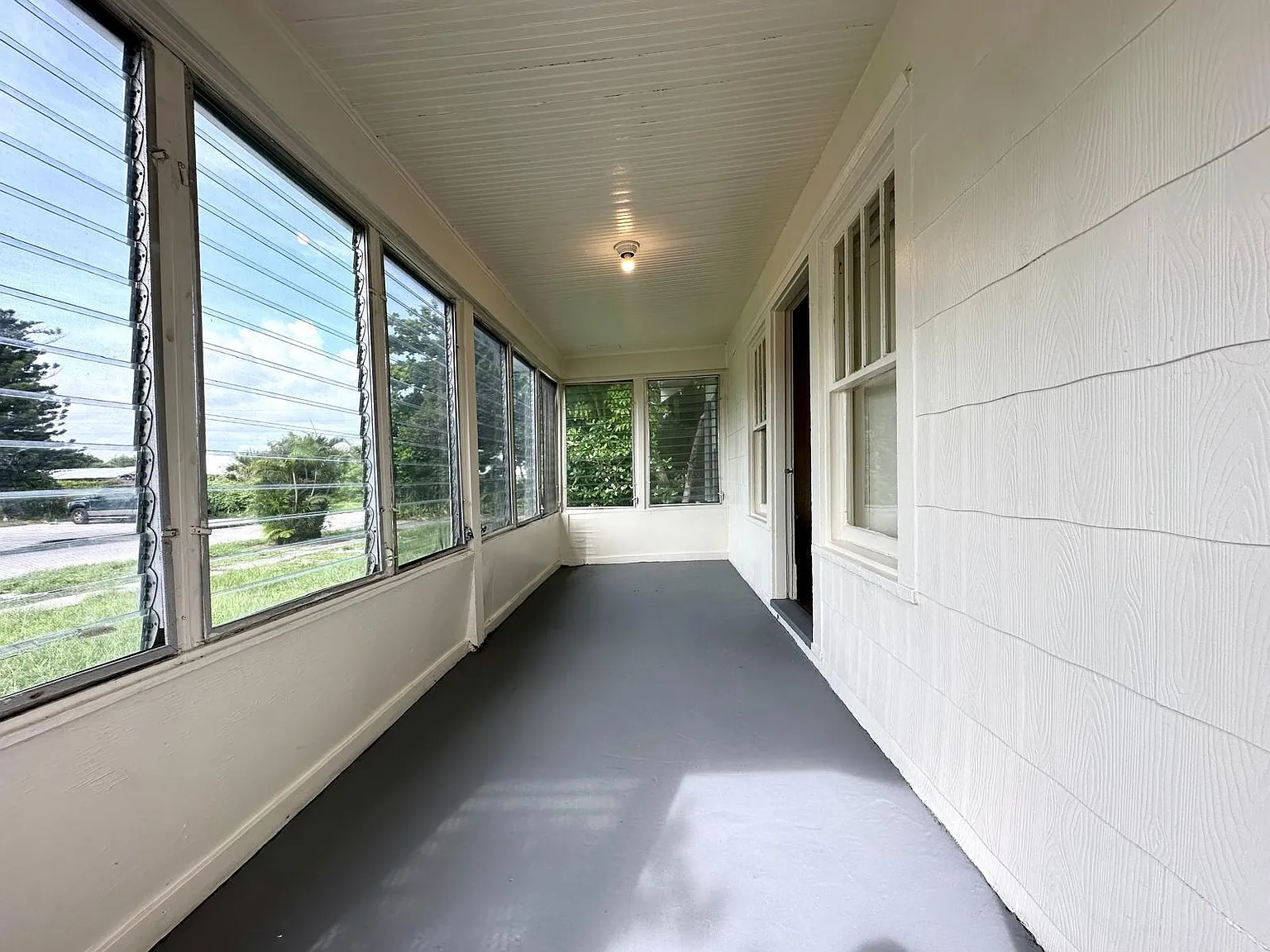 3 bed, 1.5 bath, 1100 sqft, $2,700 — Photo 4