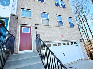 330 Birdie Ct #330, Pikesville, MD 21208