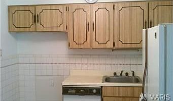3rd image of 10501 Seaton Dr