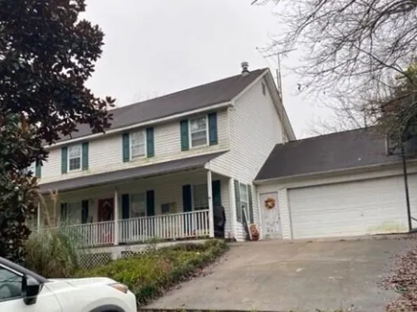 190 Calhoun Rd, Griffin, GA 30224