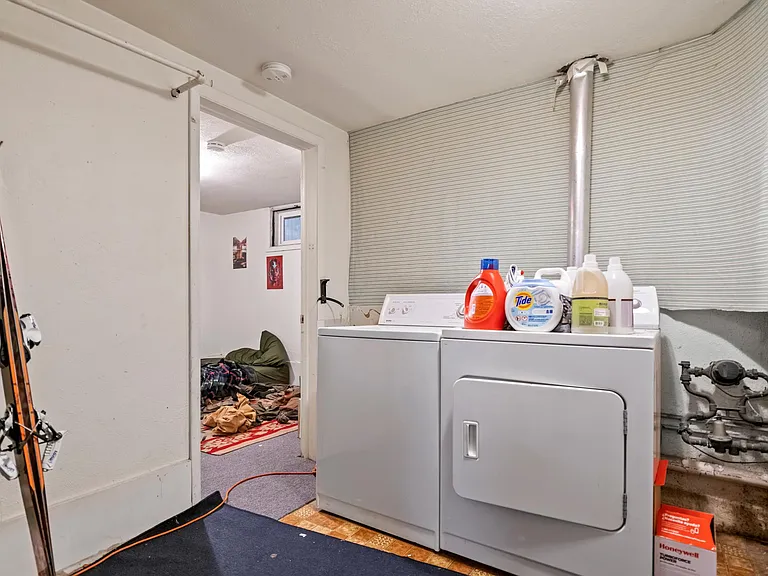 311 E San Rafael St — Photo 16