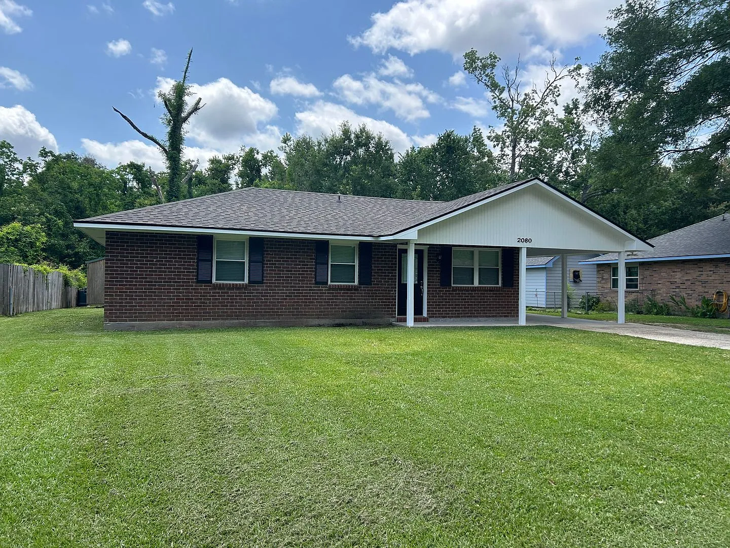 Great home in a Great Denham Springs Location — Photo 2