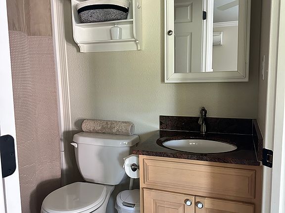 5th image of 1324 Grosventres Ct #A