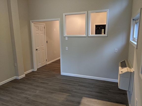 4th image of 196 East St APT 7