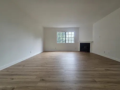 Toluca Lofts — Photo 24