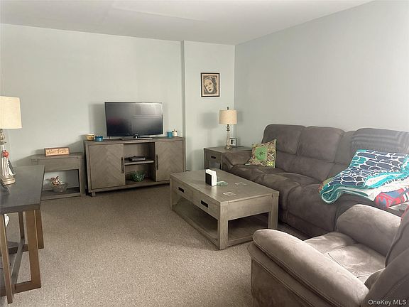 3rd image of 1649 200th Street