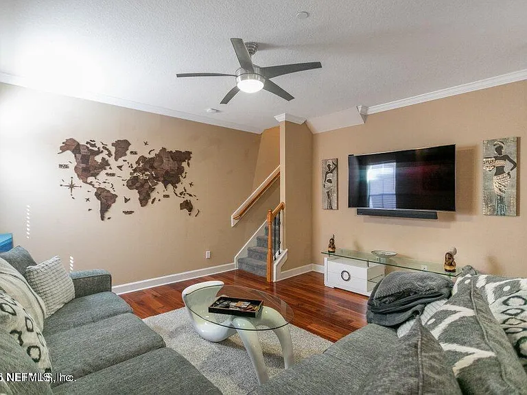 6217 Eclipse Cir — Photo 20