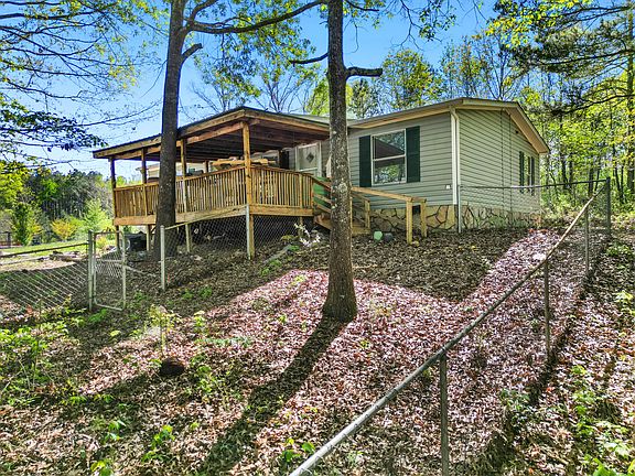 4th image of 132 Hinton Ln