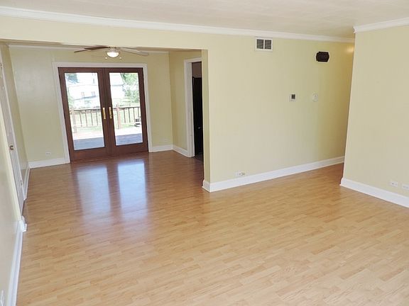 4th image of 56 Macarthur Dr