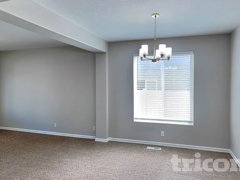 2311 NW 5th St — Photo 4