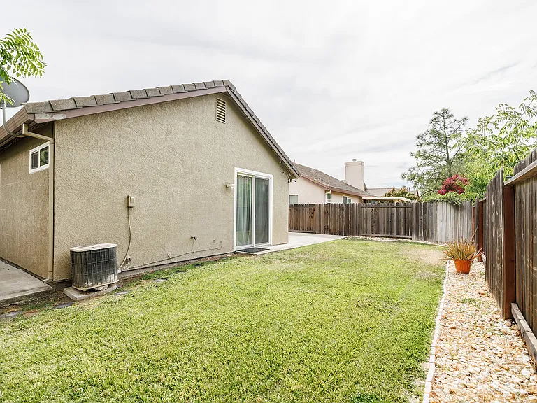 5517 Laguna Crest Way — Photo 18