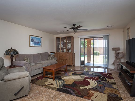 4th image of 4321 E Whitehall Dr