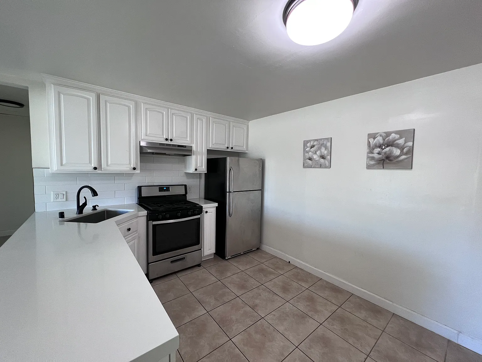 4 bed, 1500 sqft, $4,300 — Photo 3