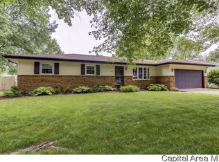 616 Evergreen Dr, Chatham, IL 62629