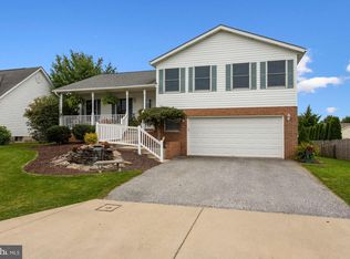 844 Snowfall Way, Westminster, MD 21157