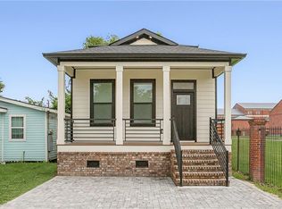 6435 Urquhart St, New Orleans, LA 70117