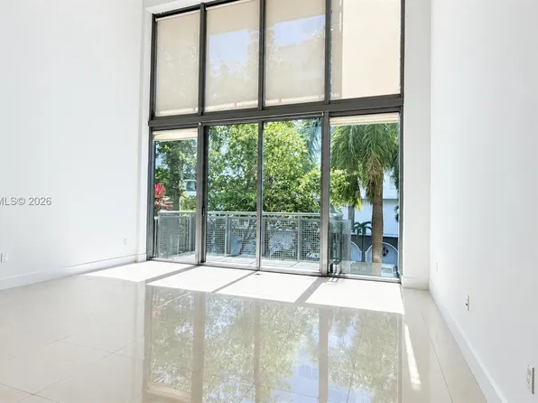 6000 Collins Ave APT 305, Miami Beach, FL 33140
