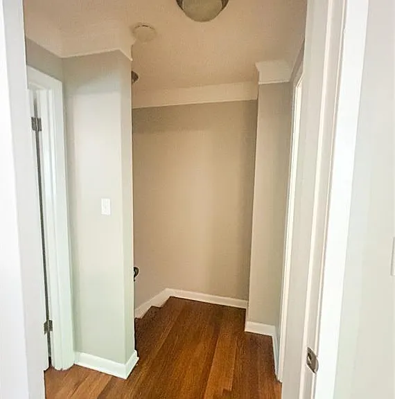 411 10th St NE #7 — Photo 6