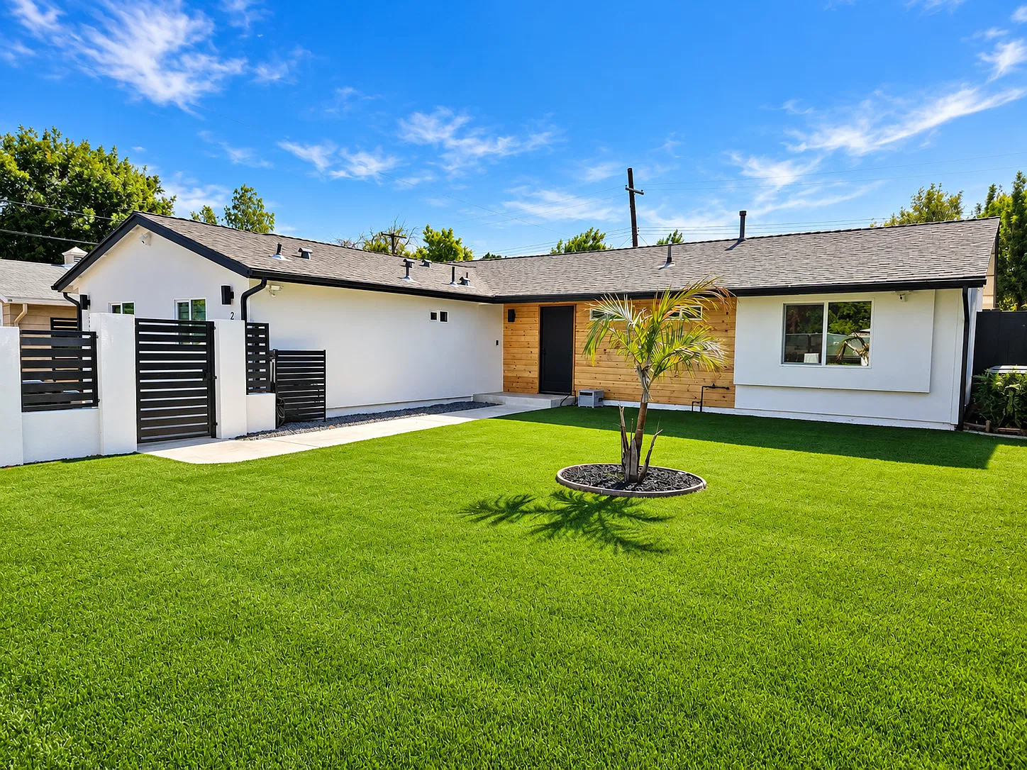 3 bed, 1160 sqft, $3,750 — Photo 3