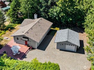 240 N Duckabush Dr E, Hoodsport, WA