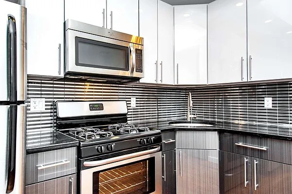 Rented by Nooklyn NYC LLC | media 77