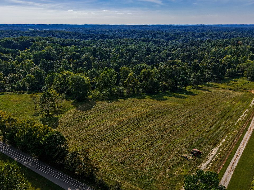 1st image of 5 W Porter Ridge Rd