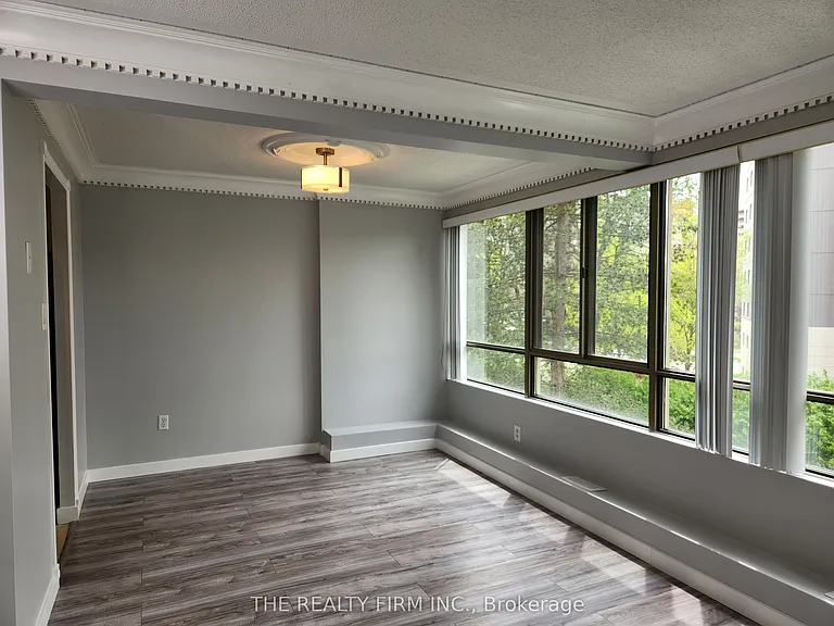 570 Proudfoot Ln #309 — Photo 11