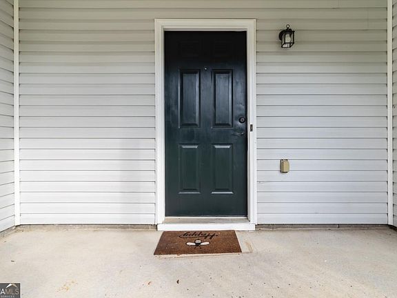 3rd image of 1672 Walters Park Ct