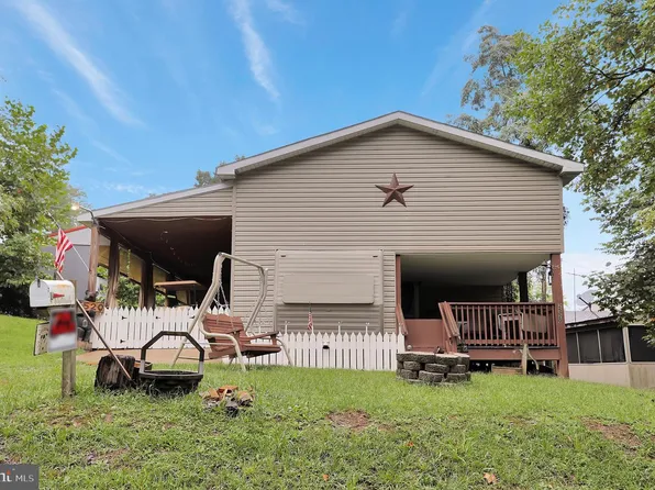 25-20 Rocky Rd, Falling Waters, WV 25419