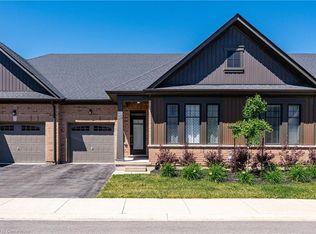 39 Cosmopolitan Cmn, Saint Catharines, ON L2M0B8